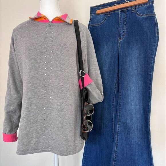 Shein flare or bell bottom jean, EUC, sz 30/32/classic indigo, wide legged - Picture 12 of 16